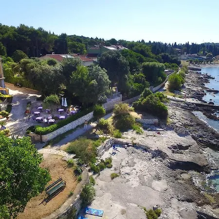 Figarola Guest house