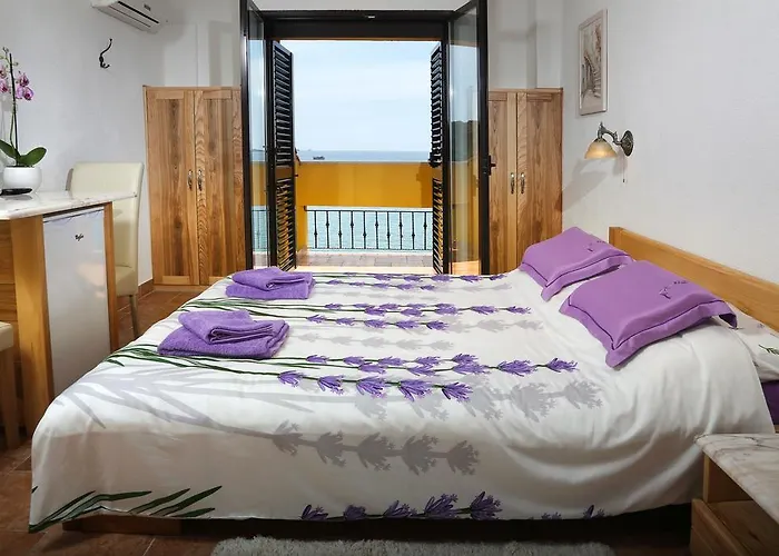 Pensionat Figarola 3*